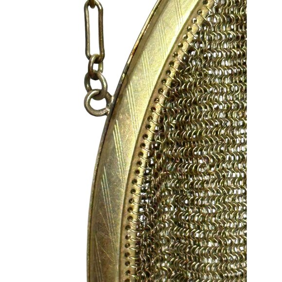 1920s gold Whiting and Davis soldered mesh purse with tassel and etched frame - Picture 5 of 10